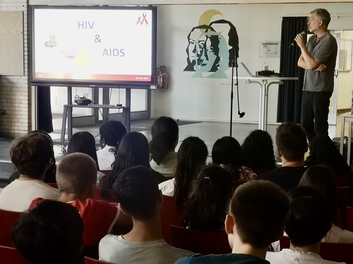 AIDS24